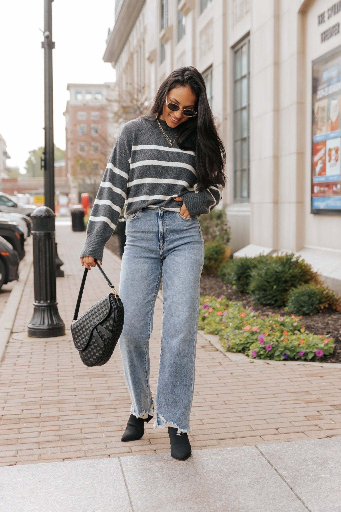 Pull rayé anthracite et crème