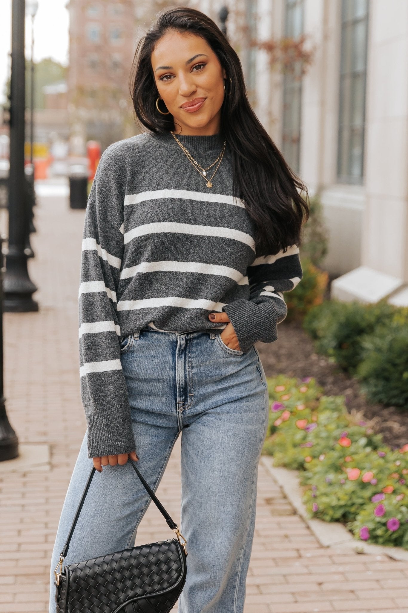 Pull rayé anthracite et crème