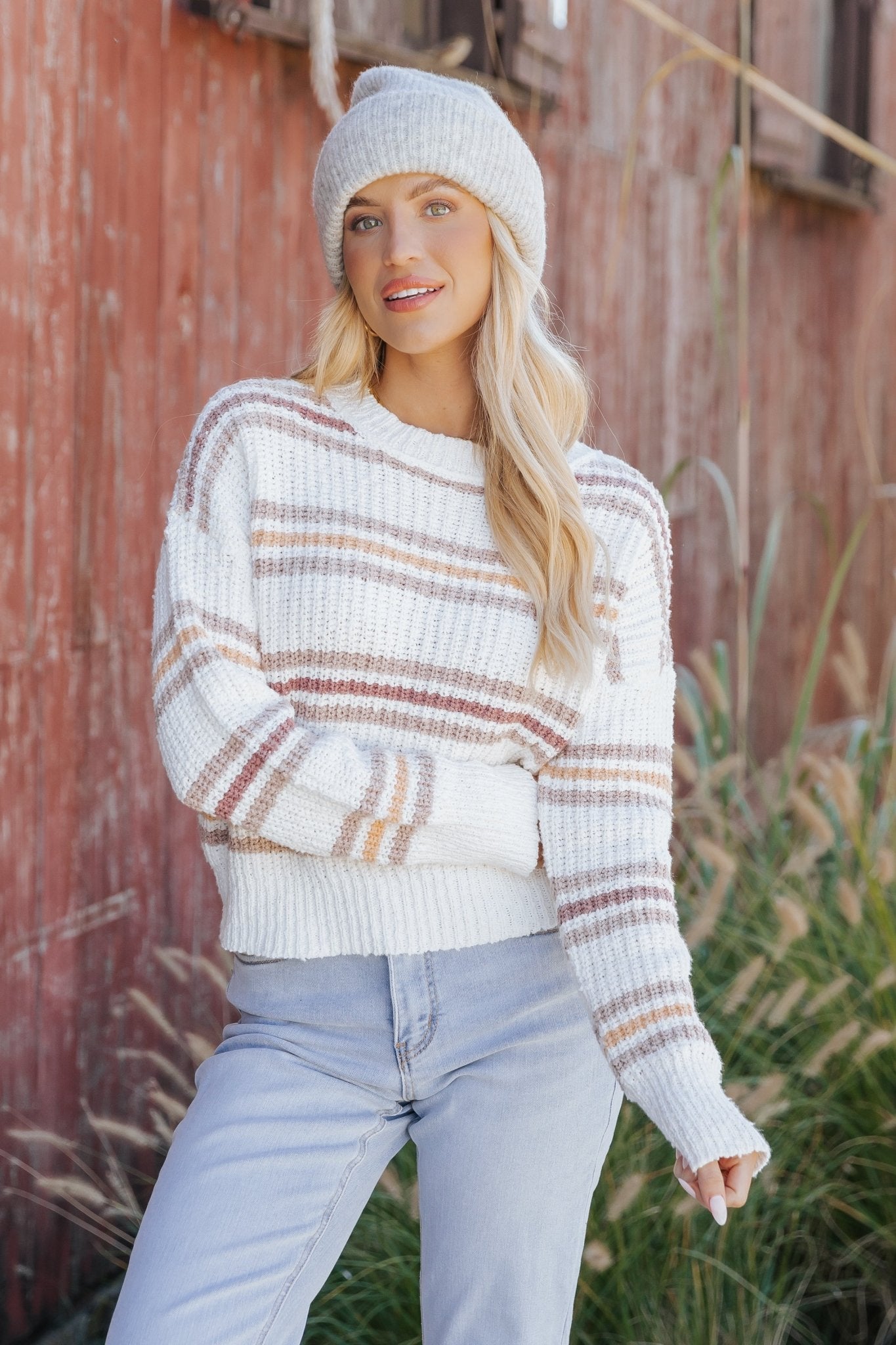 Pull côtelé blanc à rayures multiples