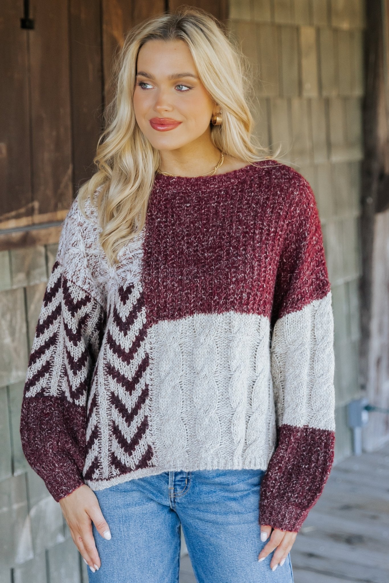Pull en maille torsadée à blocs de couleurs multicolores bordeaux