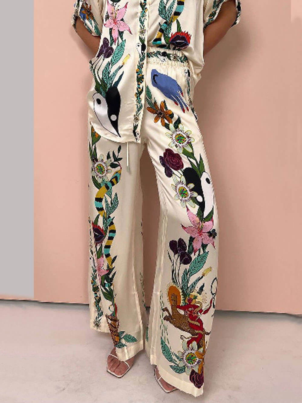 Modern Sophisticated Feel Satin Unique Print Set