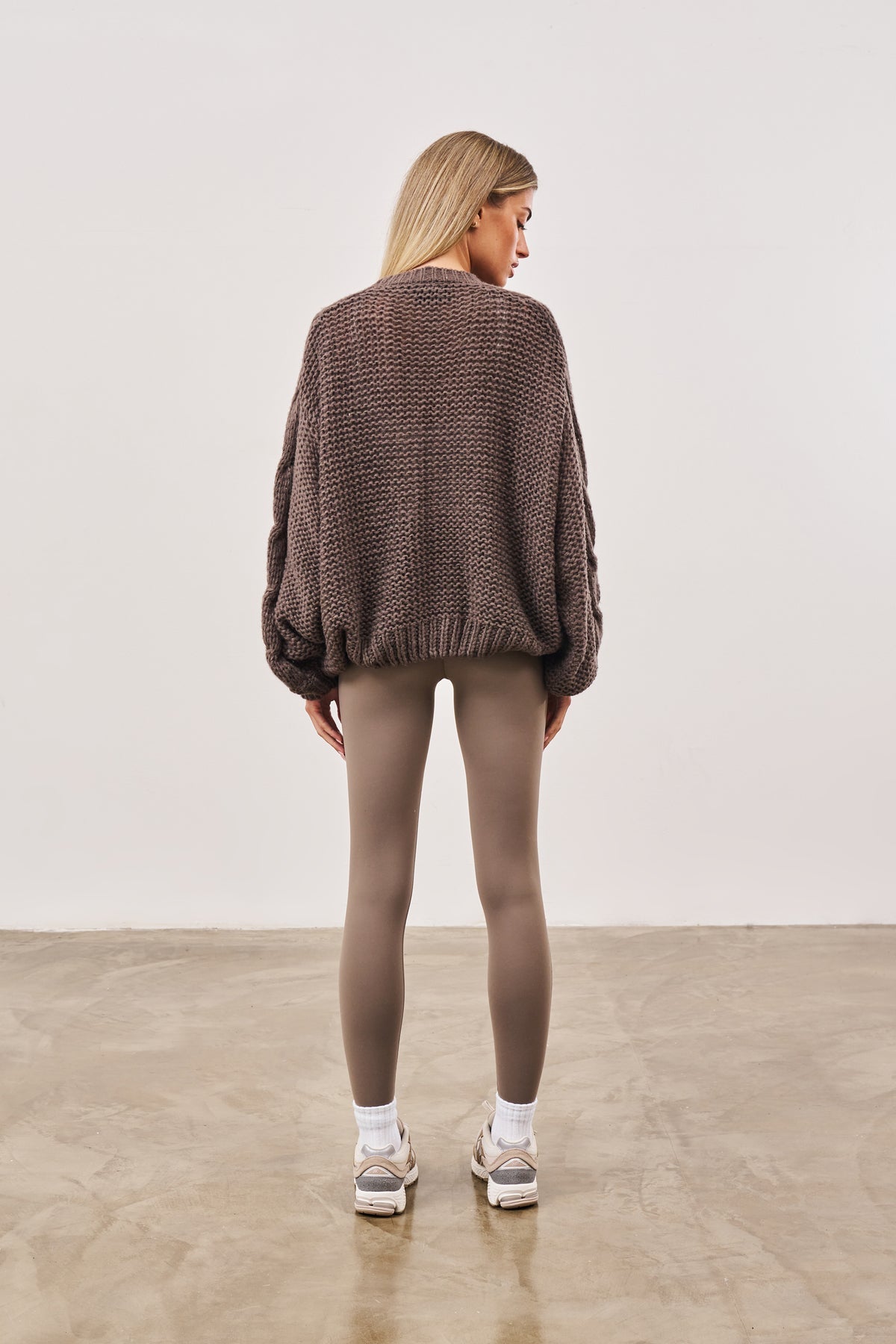 Suéter de malha oversized com emblema