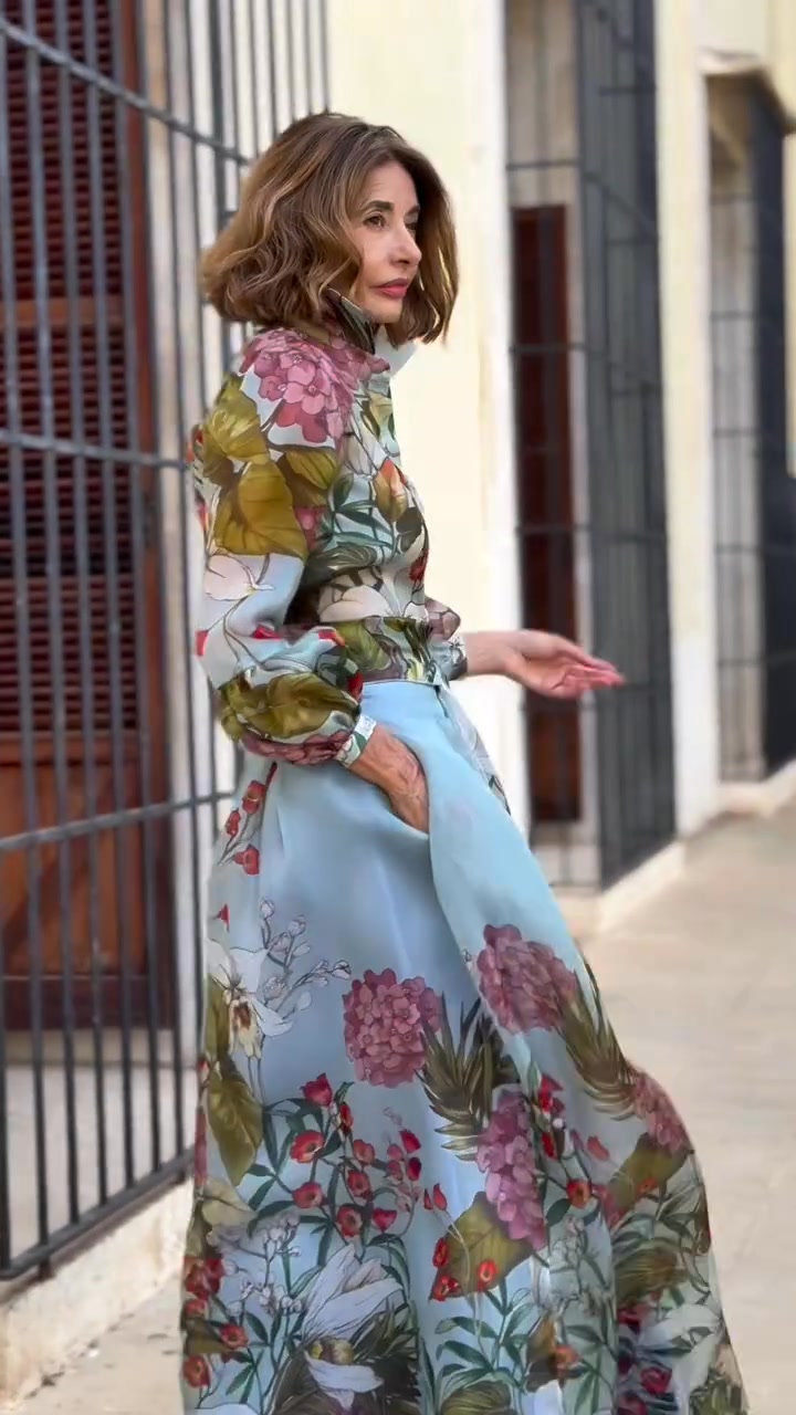 Elegant two-piece shirt and skirt set